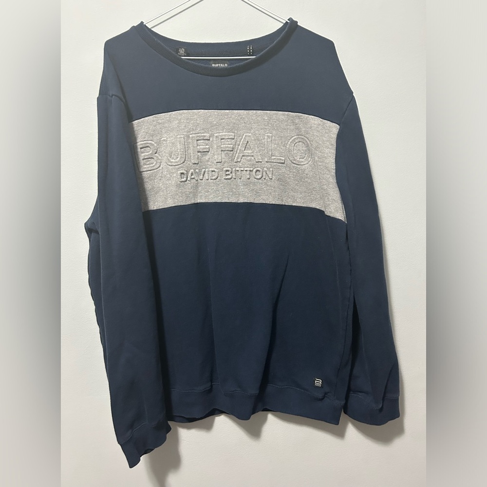 Men’s BUFFALO Color Blocked Graphic Crewneck Sweater
